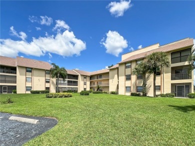 Now's your chance to scoop up this rated BEST VALUE BUY in the on Cross Creek Country Club in Florida - for sale on GolfHomes.com, golf home, golf lot