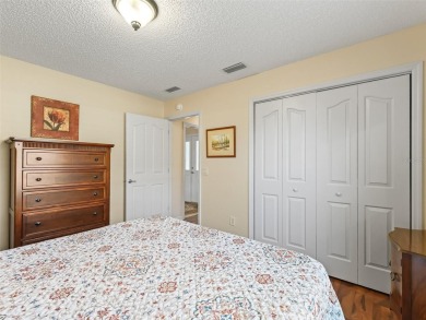 NO BOND on this IMMACULATE 3 Bedroom GAS Designer Hibiscus (3rd on The Links of Spruce Creek in Florida - for sale on GolfHomes.com, golf home, golf lot