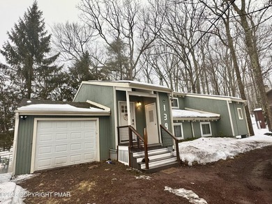 *Open House 3/15 12-2pm** Not every Split Rock address offers on Split Rock Resort and Country Club in Pennsylvania - for sale on GolfHomes.com, golf home, golf lot