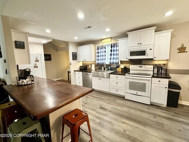 *Open House 3/15 12-2pm** Not every Split Rock address offers on Split Rock Resort and Country Club in Pennsylvania - for sale on GolfHomes.com, golf home, golf lot