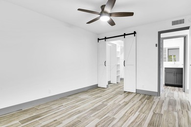 Like new 2 Br 2 full bath, condo with open kitchen featuring on Kings Point Golf - Executive in Florida - for sale on GolfHomes.com, golf home, golf lot