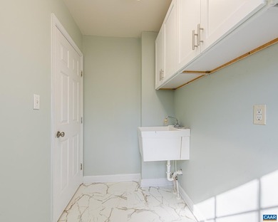 You won't want to miss this beautifully renovated 4-bedroom on Lake Monticello Golf Course in Virginia - for sale on GolfHomes.com, golf home, golf lot