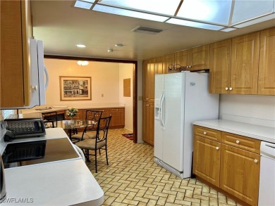 DISCOVER WHAT A BARGAIN THIS HOME IS! Great price for a WHISKEY on Whiskey Creek Country Club in Florida - for sale on GolfHomes.com, golf home, golf lot