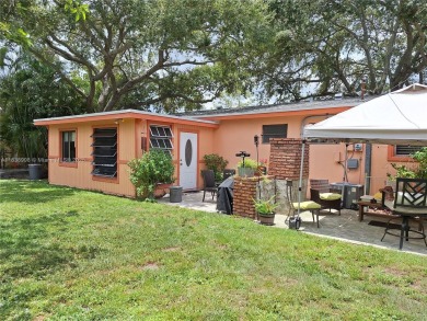 Beautiful single-story home located next to Fort Lauderdale on Fort Lauderdale Country Club in Florida - for sale on GolfHomes.com, golf home, golf lot