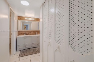 This is a lovely corner condo with 2 bedrooms and 2 bathrooms in on Turnberry Isle Resort and Club in Florida - for sale on GolfHomes.com, golf home, golf lot