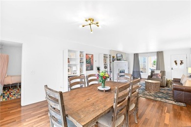 Welcome to this charming 2-bedroom, 2.5-bath low maintenance on Bella Vista Country Club - Berksdale in Arkansas - for sale on GolfHomes.com, golf home, golf lot