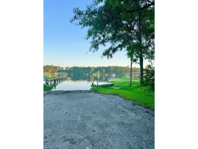 Discover the ultimate Toledo Bend getaway with these three  RV on Pendleton Harbor in Texas - for sale on GolfHomes.com, golf home, golf lot