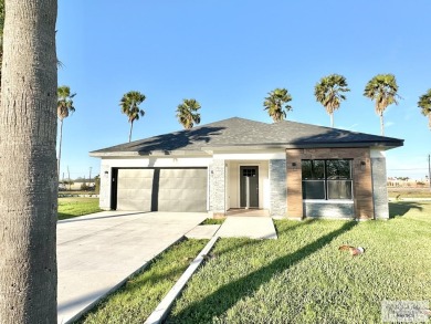 NEW CONSTRUCTION HOME, Open Floor plan, 2 Bedrooms , 2 Baths on River Bend Country Club in Texas - for sale on GolfHomes.com, golf home, golf lot