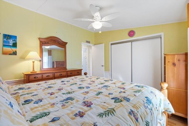 The beautiful weather is here, you should be too! This adorable on El Diablo Executive Golf Course in Florida - for sale on GolfHomes.com, golf home, golf lot