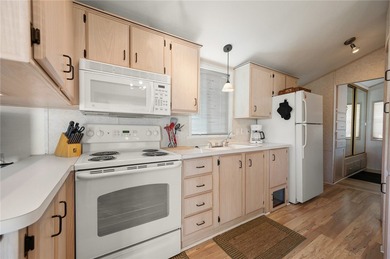 Golf Course Views & Resort Living in Riverview s 55+ Gated on Riverview Golf Course in Arizona - for sale on GolfHomes.com, golf home, golf lot