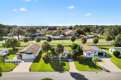 The beautiful weather is here, you should be too! This adorable on El Diablo Executive Golf Course in Florida - for sale on GolfHomes.com, golf home, golf lot