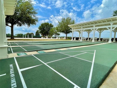 The beautiful weather is here, you should be too! This adorable on El Diablo Executive Golf Course in Florida - for sale on GolfHomes.com, golf home, golf lot