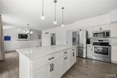 Opportunity ! Opportunity !! Step into this stunning, updated on Lake Saint Louis Par 3 in Missouri - for sale on GolfHomes.com, golf home, golf lot
