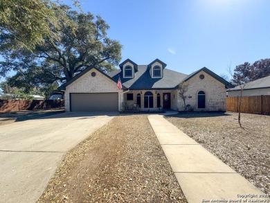 Nestled at the end of a quiet cul-de-sac in the desirable Oaks on Fort Clark Springs Golf Course in Texas - for sale on GolfHomes.com, golf home, golf lot