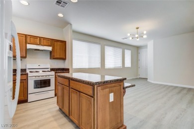 Charming 2 stories,3 bedrooms, 2 car garages in guard gate golf on Rhodes Ranch Golf Club in Nevada - for sale on GolfHomes.com, golf home, golf lot