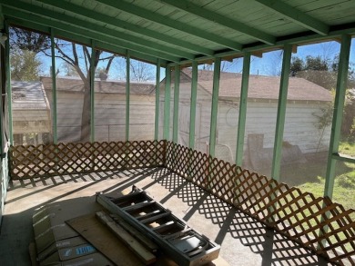 This charming two bedroom, one bath cottage is close to schools on Scott Schriener Municipal Golf Course in Texas - for sale on GolfHomes.com, golf home, golf lot