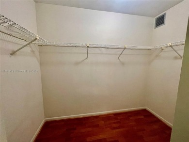 Spacious 2 bed 2 bath plus extra room! Clean & Bright unit on The Country Club At Boca Raton in Florida - for sale on GolfHomes.com, golf home, golf lot