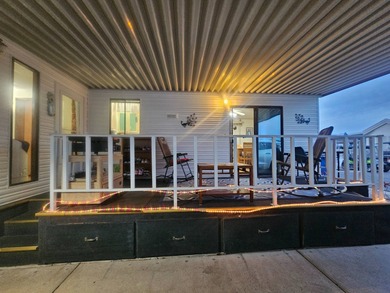 Updated 1BD 1.5 Bath with Large AZ Room: Super Clean & Spacious! on Viewpoint Golf Resort in Arizona - for sale on GolfHomes.com, golf home, golf lot