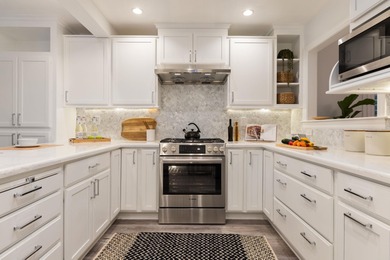 Beautifully updated 2BD/2BA home in Walnut Creek's award-winning on Rossmoor Golf Course in California - for sale on GolfHomes.com, golf home, golf lot