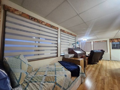 Updated 1BD 1.5 Bath with Large AZ Room: Super Clean & Spacious! on Viewpoint Golf Resort in Arizona - for sale on GolfHomes.com, golf home, golf lot