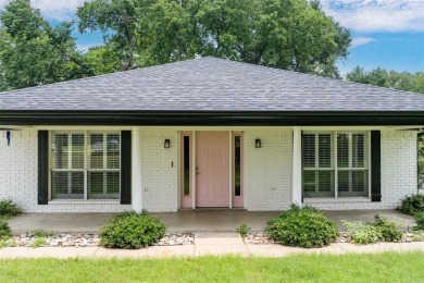 Welcome to the Cedar Creek Country Club in this 4BR 2B home on Cedar Creek Country Club in Texas - for sale on GolfHomes.com, golf home, golf lot