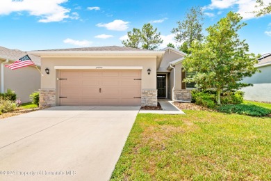 This home is situated in the Hernando Oaks golf community on Hernando Oaks Golf and Country Club in Florida - for sale on GolfHomes.com, golf home, golf lot