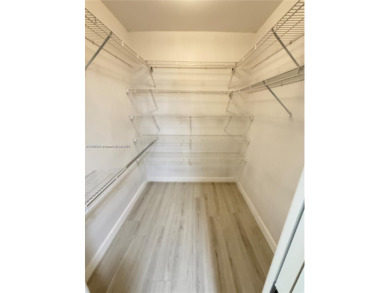 Spacious 3BR/2BA condo with 1,620 sq ft of bright, airy living on Oaks Country Club in Florida - for sale on GolfHomes.com, golf home, golf lot