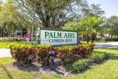 Spacious 3BR/2BA condo with 1,620 sq ft of bright, airy living on Oaks Country Club in Florida - for sale on GolfHomes.com, golf home, golf lot