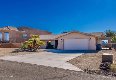 LOCATION! VIEWS! LOCATION! VIEWS! LOCATION! VIEWS ! Located in a on London Bridge Golf Course in Arizona - for sale on GolfHomes.com, golf home, golf lot