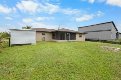 Your private getaway to the Gulf begins here! This WATERFRONT on Sabal Trace Golf and Country Club in Florida - for sale on GolfHomes.com, golf home, golf lot