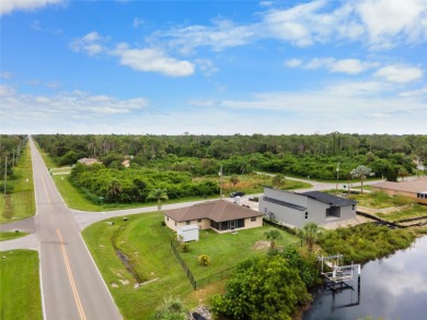 Your private getaway to the Gulf begins here! This WATERFRONT on Sabal Trace Golf and Country Club in Florida - for sale on GolfHomes.com, golf home, golf lot