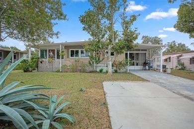 Under contract-accepting backup offers. Motivated Sellers! Very on Brookridge Country Club in Florida - for sale on GolfHomes.com, golf home, golf lot