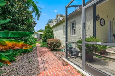 Under contract-accepting backup offers. Welcome to Golfview on Mark Bostick Golf Course At University of Florida in Florida - for sale on GolfHomes.com, golf home, golf lot