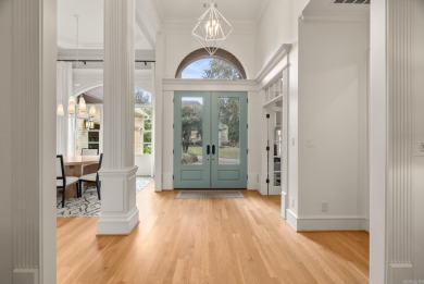 Fabulous home in The ARBORS of Chenal Valley. Gorgeous inside on Chenal Country Club - Bear Den Mountain in Arkansas - for sale on GolfHomes.com, golf home, golf lot