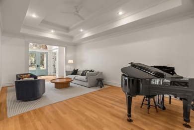 Fabulous home in The ARBORS of Chenal Valley. Gorgeous inside on Chenal Country Club - Bear Den Mountain in Arkansas - for sale on GolfHomes.com, golf home, golf lot