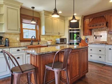 Immaculate custom home on 6.7 private acres w/mature trees & on Locust Hills Golf Club in Ohio - for sale on GolfHomes.com, golf home, golf lot
