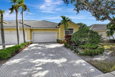 Enjoy this bright and airy 2 Bed, 2 Bath Lakefront Home with a on Aberdeen Golf and Country Club in Florida - for sale on GolfHomes.com, golf home, golf lot