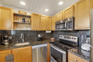 Beautifully Renovated Condo in Kings Point - Florida's Premier on Kings Point Executive Golf Course in Florida - for sale on GolfHomes.com, golf home, golf lot