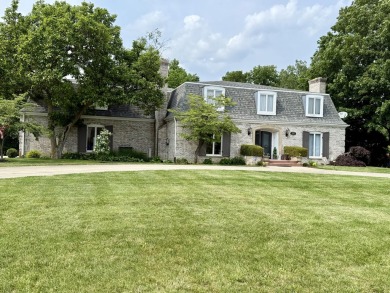 Stunning 2 story 4-5 bedrooms, 4.5 baths. Full basement with on Echo Hills Golf Course in Ohio - for sale on GolfHomes.com, golf home, golf lot