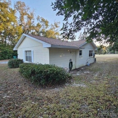 Peaceful Golf Course Retreat in Citrus Springs!
2 bed, 2 bath + on Pine Ridge Community Golf and Country Club in Florida - for sale on GolfHomes.com, golf home, golf lot