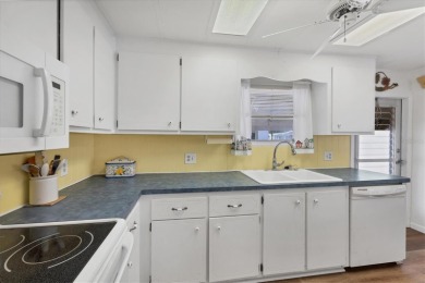 This 2-bedroom,2 bath, fully furnished home is priced to sell on Boca Royale Golf and Country Club in Florida - for sale on GolfHomes.com, golf home, golf lot