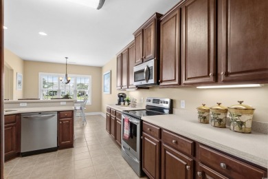 This lovely home is located in the City of North Myrtle Beach in on Beachwood Golf Club in South Carolina - for sale on GolfHomes.com, golf home, golf lot