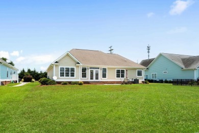 This lovely home is located in the City of North Myrtle Beach in on Beachwood Golf Club in South Carolina - for sale on GolfHomes.com, golf home, golf lot