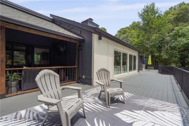 *SEE VIRTUAL TOUR* Exceptionally designed 5-bedroom, 3-bath home on Wilmington Island Club in Georgia - for sale on GolfHomes.com, golf home, golf lot