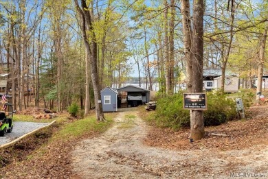 If you're looking for lakeside living at Lake Gaston, look no on River Ridge Golf Club in Virginia - for sale on GolfHomes.com, golf home, golf lot