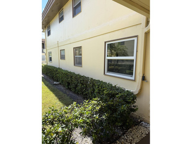 Beautifully updated corner unit 2BR/2BA condo in the desirable on Addison Reserve in Florida - for sale on GolfHomes.com, golf home, golf lot