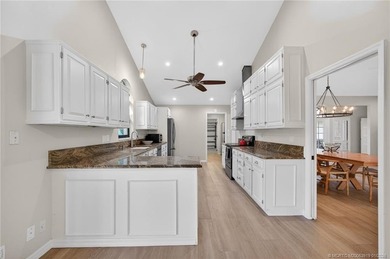 Beautiful 3/2 in desirable Yacht and Country Club. Soaring on Yacht and Country Club in Florida - for sale on GolfHomes.com, golf home, golf lot