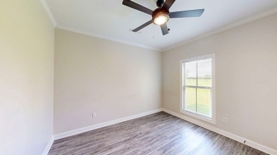 Like-new brick home of 2,672 square feet, located in the on Headland Country Club in Alabama - for sale on GolfHomes.com, golf home, golf lot