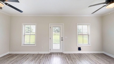 Like-new brick home of 2,672 square feet, located in the on Headland Country Club in Alabama - for sale on GolfHomes.com, golf home, golf lot