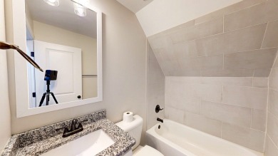 Like-new brick home of 2,672 square feet, located in the on Headland Country Club in Alabama - for sale on GolfHomes.com, golf home, golf lot